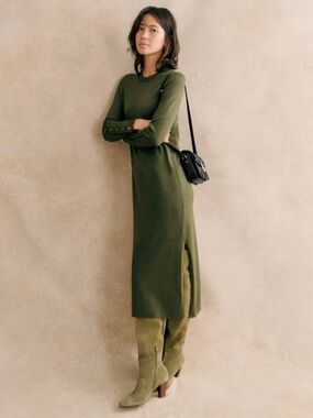 Euc - Sezane Belinda green sweater dress in size M